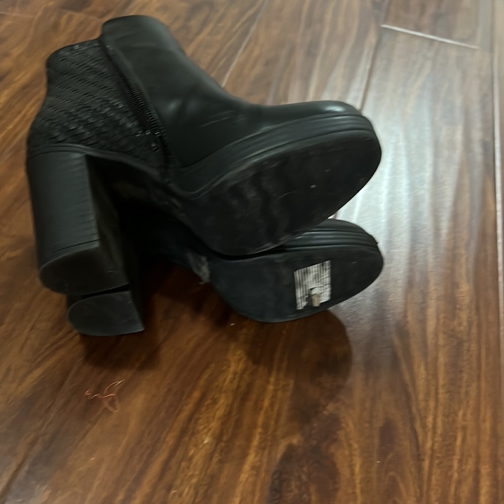 Black booties - Picture 4 of 4